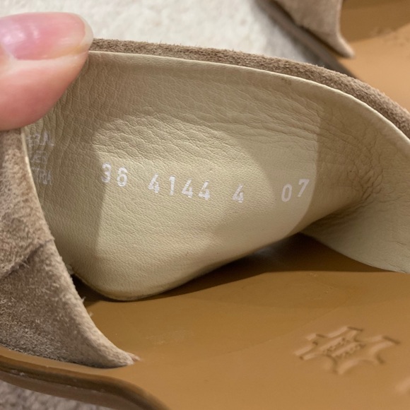 🚫SOLD🚫 Paul Green ruffle wedge sandal - Picture 3 of 4